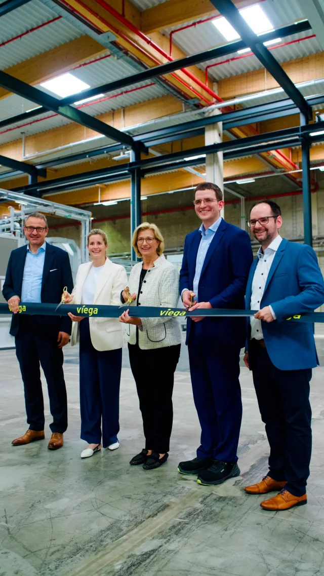 Gute Nachrichten für das Saarland! 💪

Das Familienunternehmen Viega setzt ein starkes Zeichen für unseren Industriestandort: In Kirkel entsteht ein neues Fertigungswerk. Rund 150 Millionen Euro werden investiert – und schon jetzt sind über 100 neue Beschäftigte eingestellt worden.

Das ist ein klares Bekenntnis zum Saarland: zu unseren Fachkräften, zu unserer industriellen Kompetenz und zu einer starken wirtschaftlichen Zukunft.

Jede neue Investition schafft Perspektiven für Beschäftigte, ihre Familien und unsere gesamte Region. Genau solche Entscheidungen brauchen wir, um den Industriestandort Saarland nachhaltig zu stärken. 🚀

#Saarland #Kirkel #Industrie #Arbeitsplätze #Wirtschaft Viega